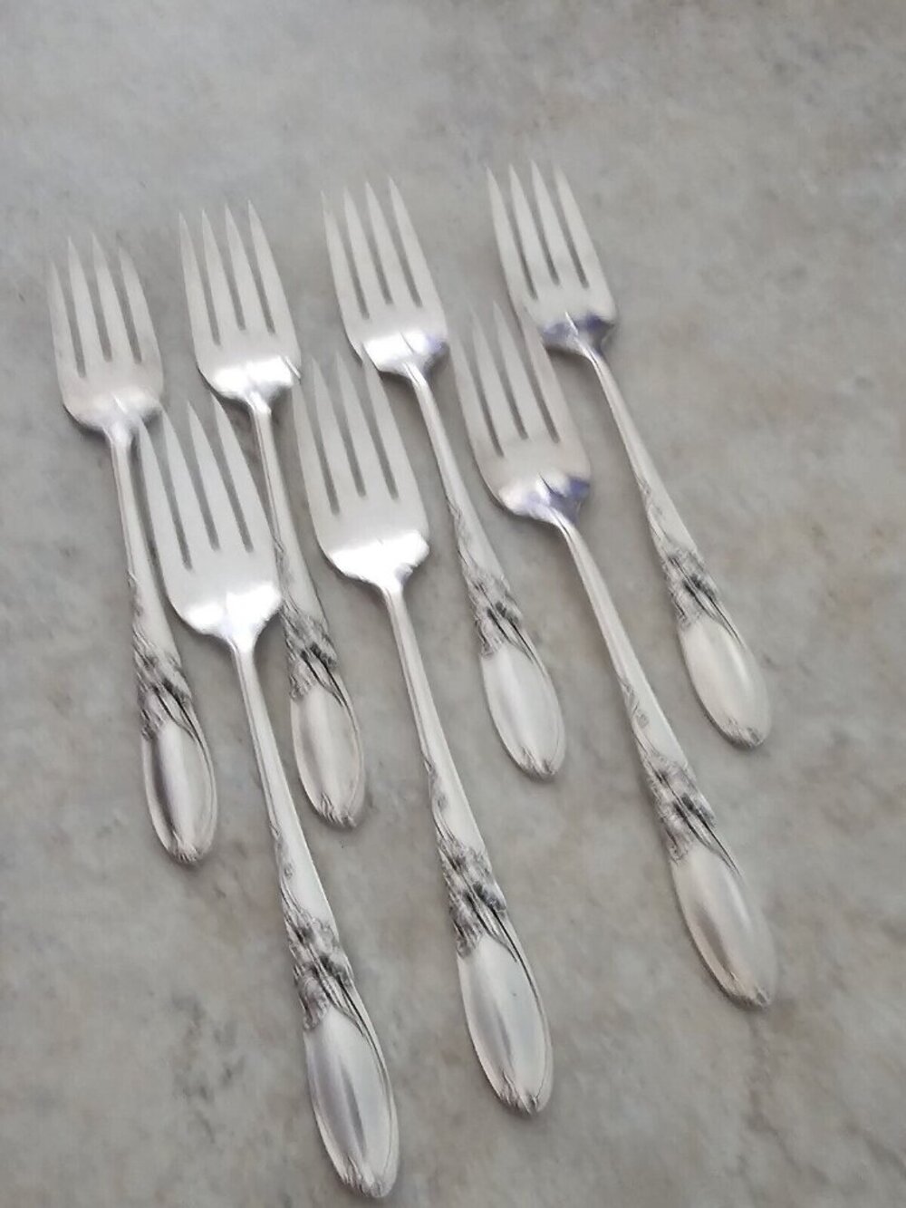 7 Oneida Silverplate White Orchid Salad Fork 6.75" delicate floral 1953 - Picture 3 of 14